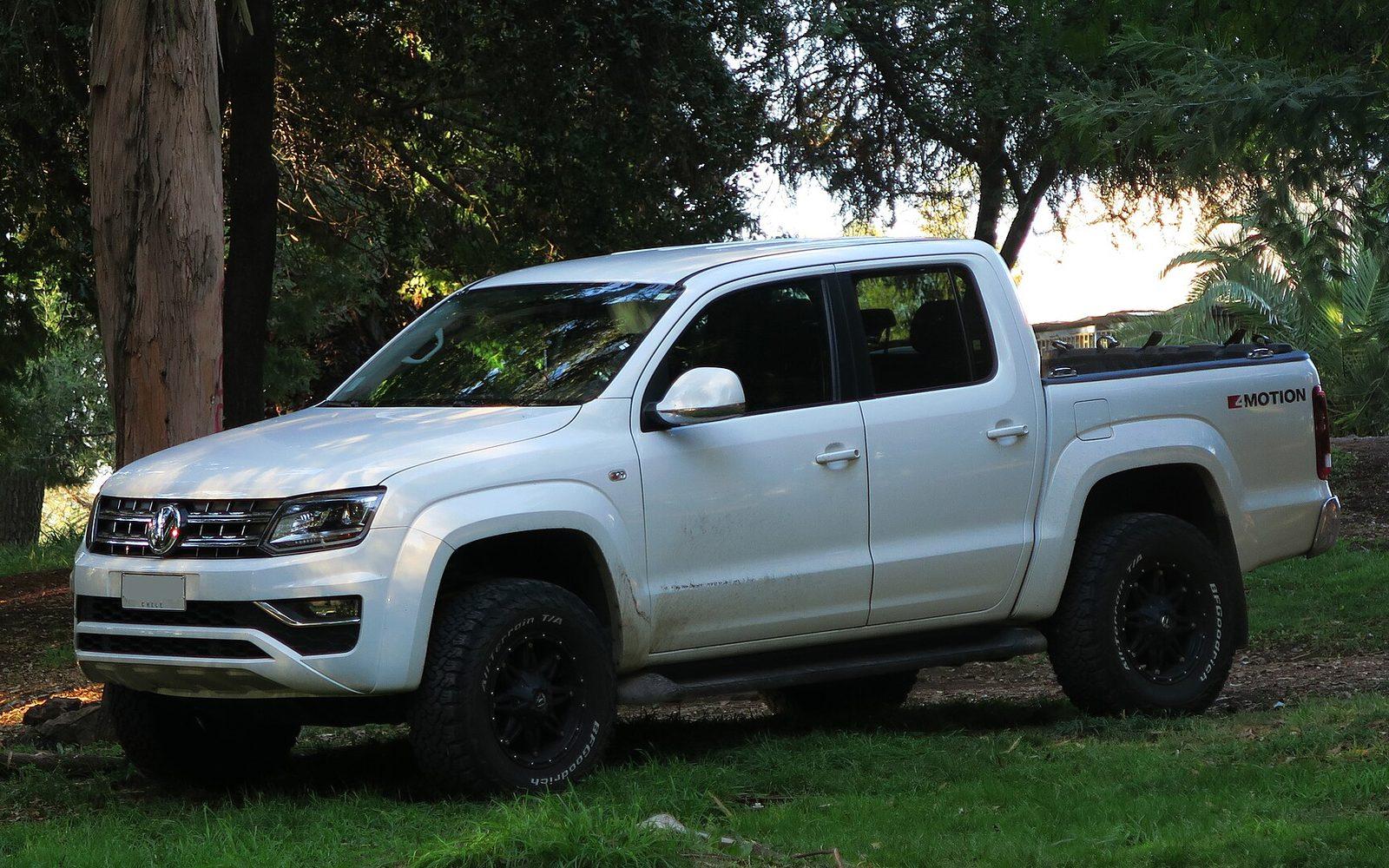 Volkswagen Amarok Comfortline 2.0 TDI 4Motion 2018 - vista frontal